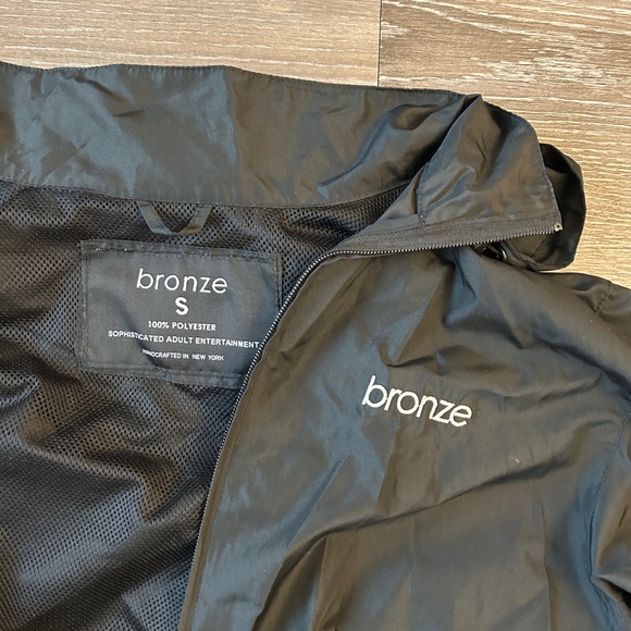 Bronze Skate Windbreaker Jacket - Picture 3 of 4